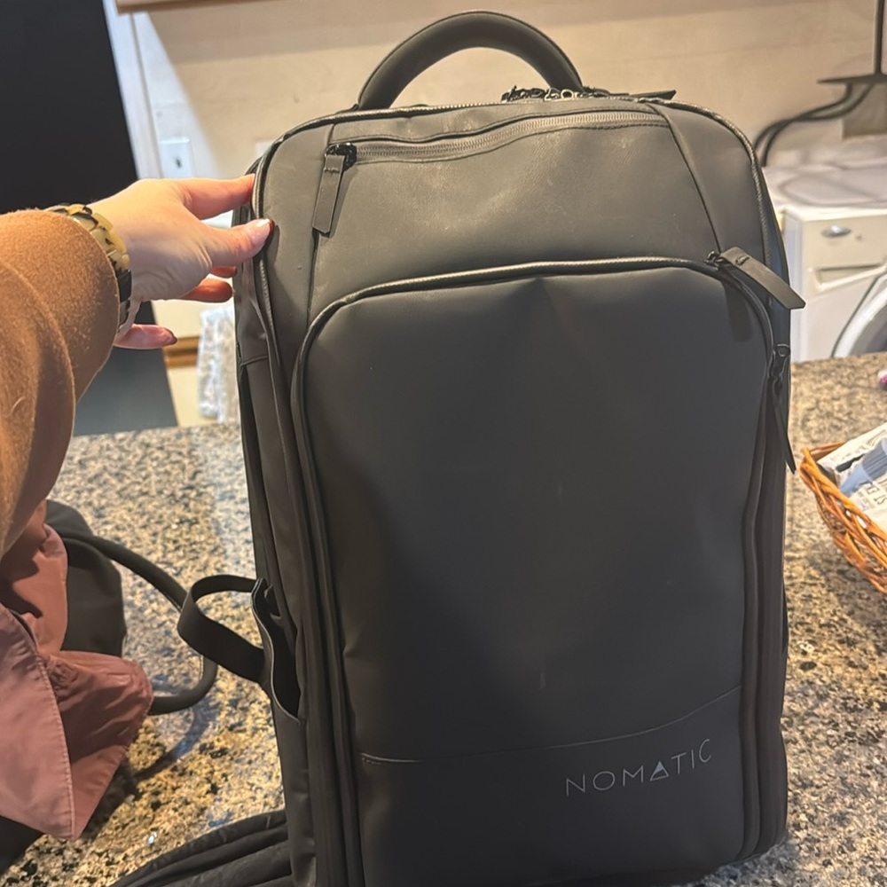 Nomadic 20L Backpack in black. Like new, used once